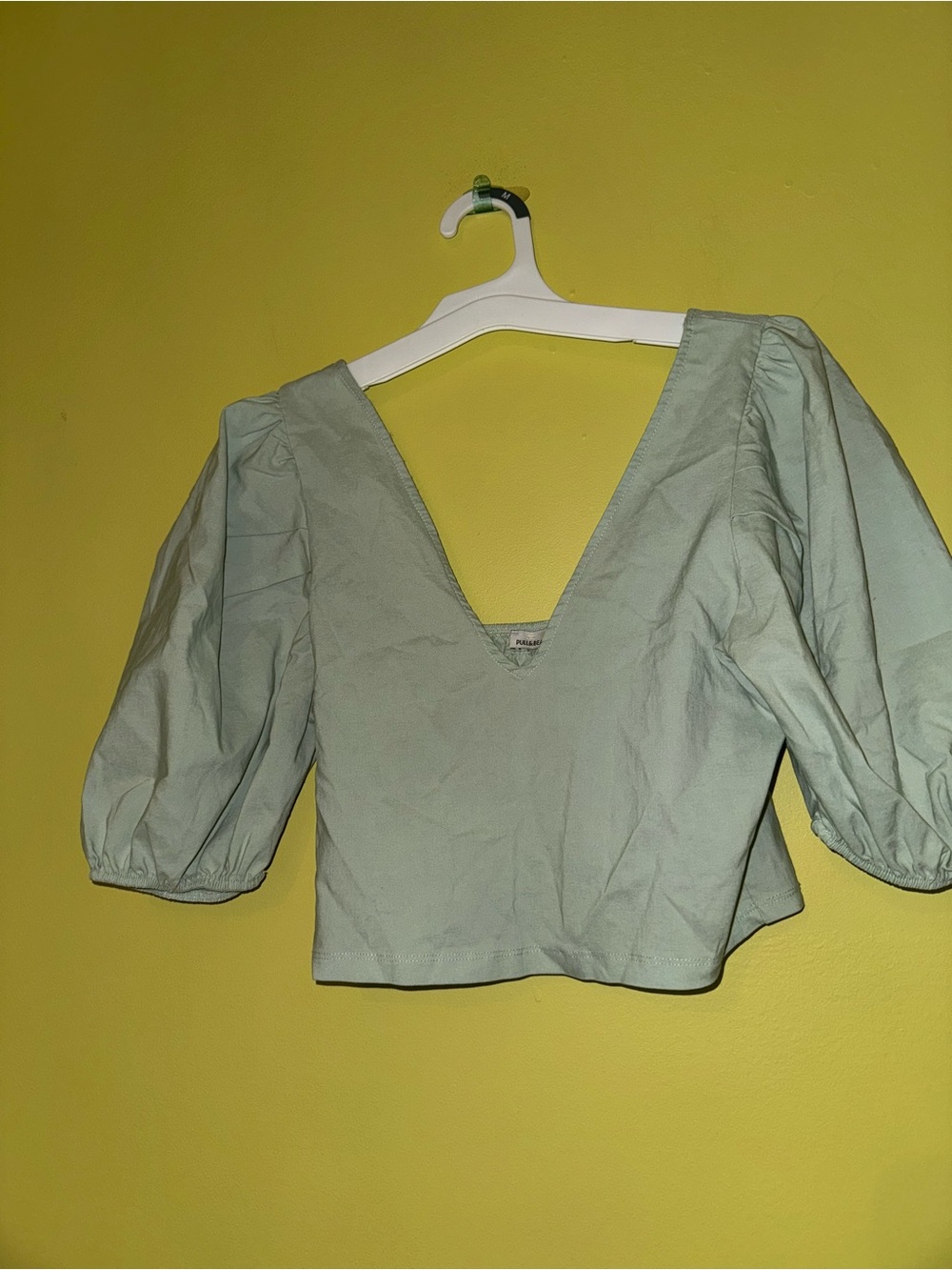 Pull&Bear Sage Green Puff Sleeve V-Neck Crop Top
